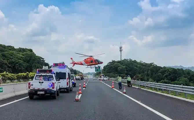 陆川高速公路汽车救援案例